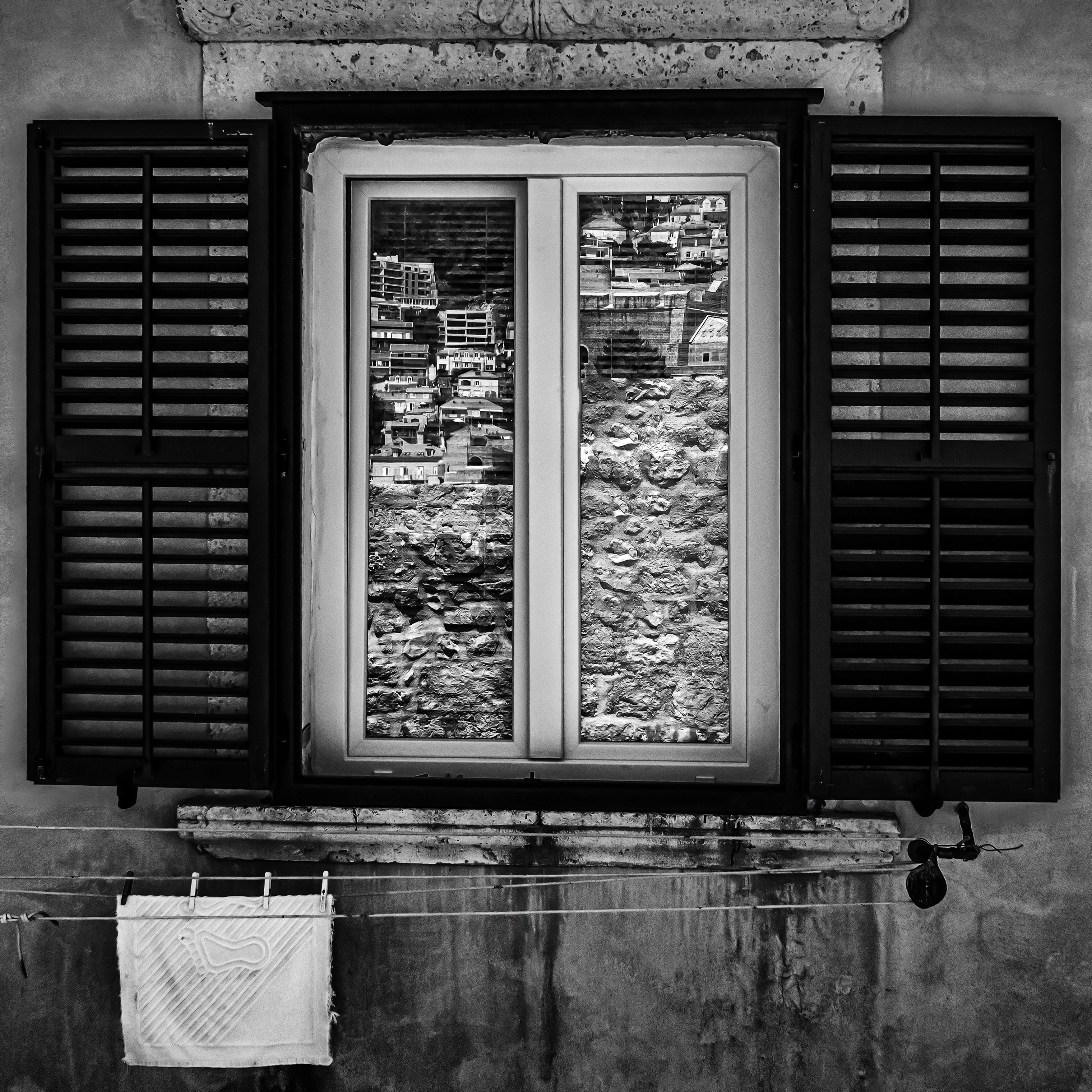 1708068-02 72ppi.jpg